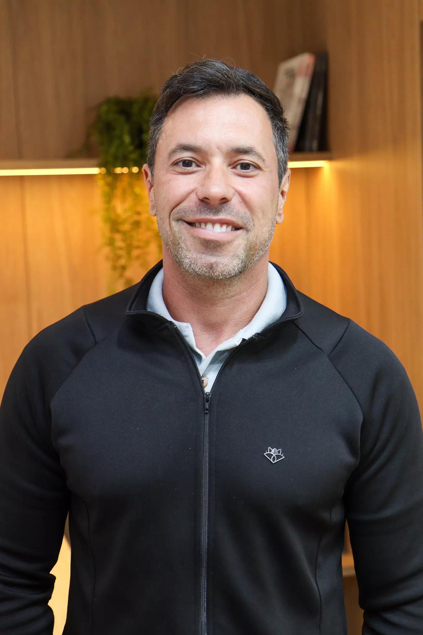 Dr. Michel de Carvalho